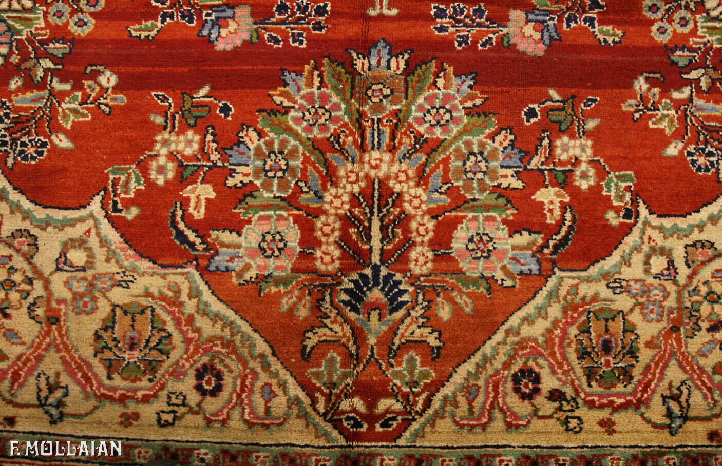 Antique Persian Lilian Carpet n°:21156289